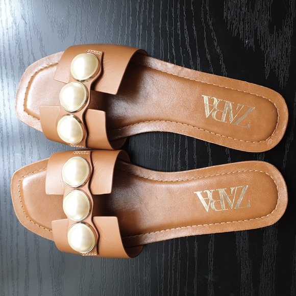 Zara shoes / slides / flats - Picture 3 of 4
